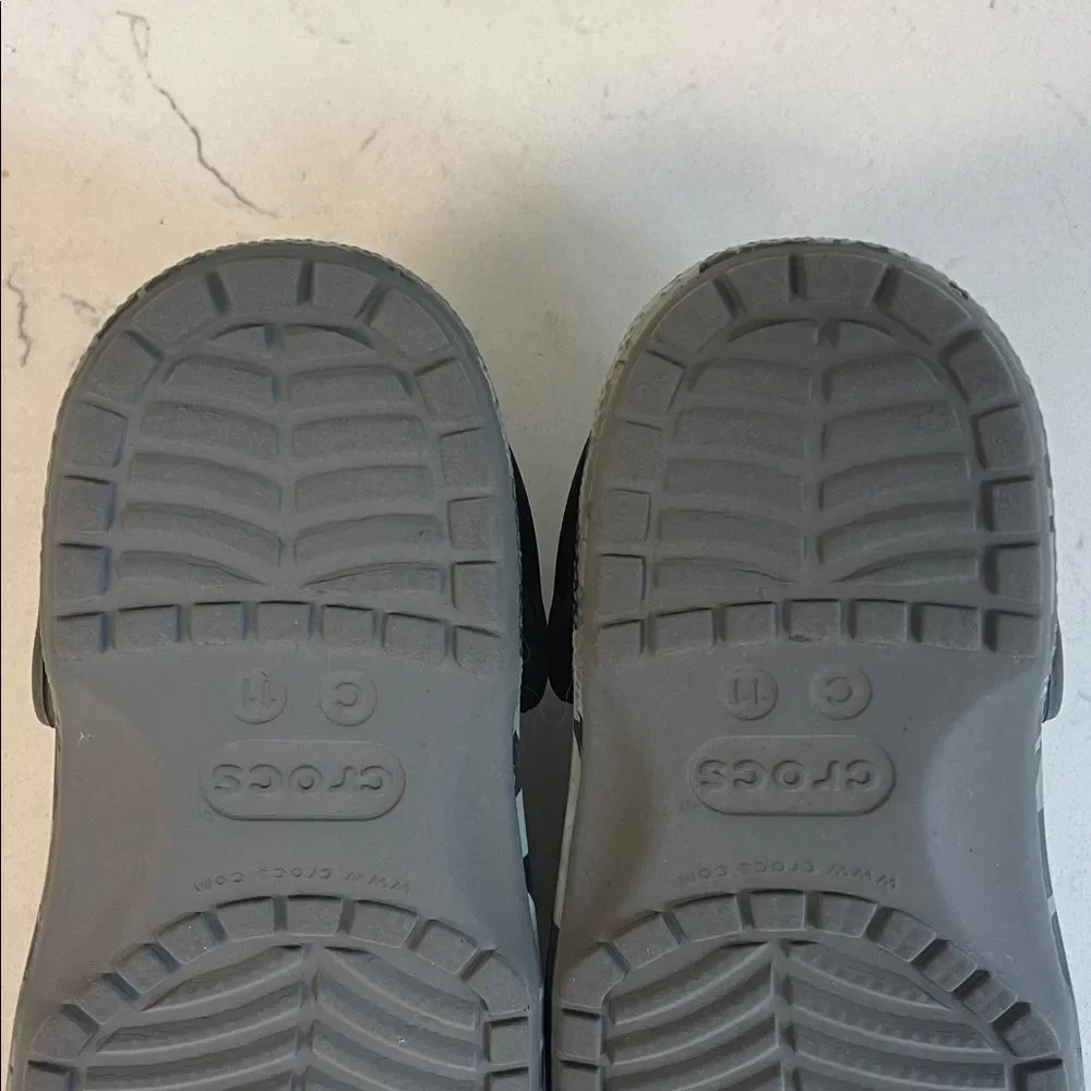 CROCS brand style